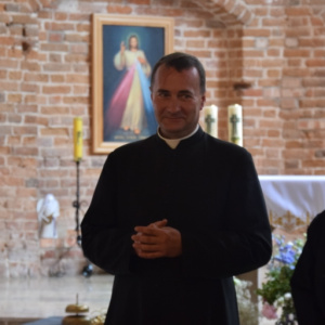 Kościół-Cedry-Wielkie-1