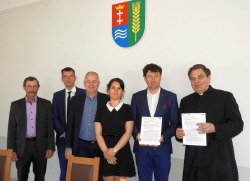 Podpisanie umowy na prace remontowe i konserwatorskie w kościele w Kiezmarku.