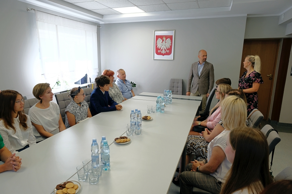 Stypendia dla najlepszych absolwentów